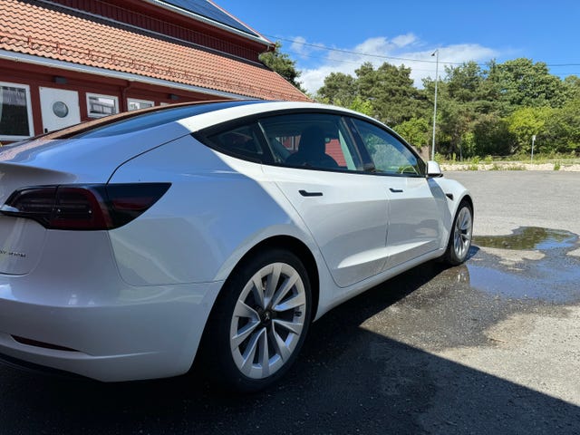 5YJ3E7EBXMF825584 2021 TESLA MODEL 3-2