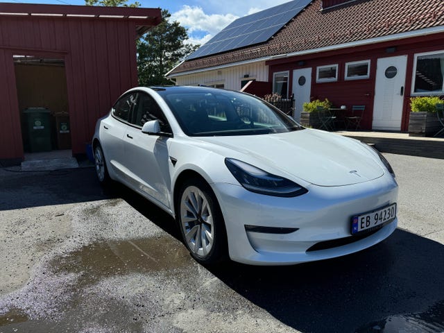 5YJ3E7EBXMF825584 2021 TESLA MODEL 3-1