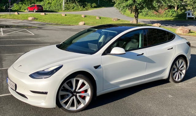 5YJ3E7EB5KF207666 2019 TESLA MODEL 3-0