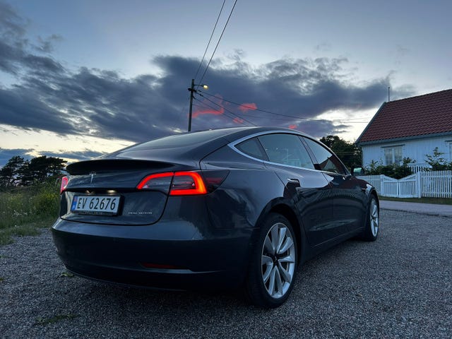 5YJ3E7EB5KF235936 2019 TESLA MODEL 3-4
