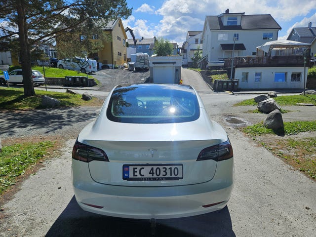 5YJ3E7EA0MF901126 2021 TESLA MODEL 3-4
