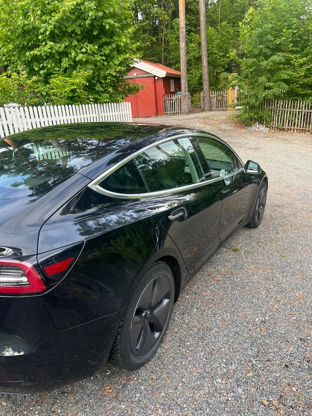 5YJ3E7EB8KF315540 2019 TESLA MODEL 3-1