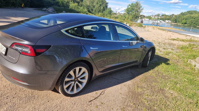 5YJ3E7EB2KF220228 2019 TESLA MODEL 3-4