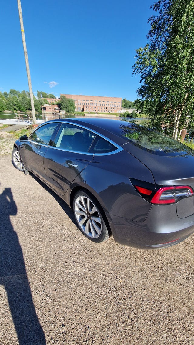 5YJ3E7EB2KF220228 2019 TESLA MODEL 3-2