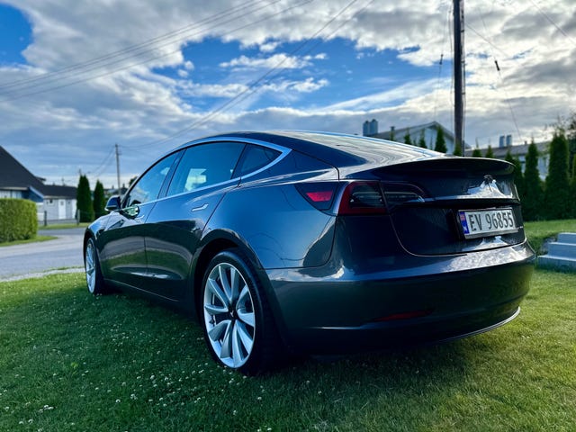 5YJ3E7EB2KF335007 2019 TESLA MODEL 3-4