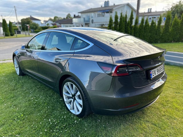5YJ3E7EB2KF335007 2019 TESLA MODEL 3-5