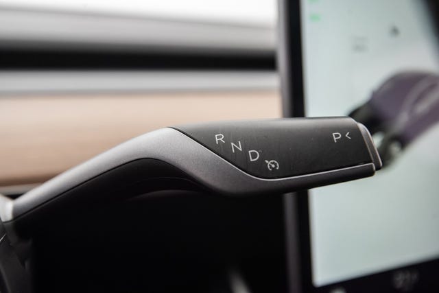 2019 TESLA MODEL 3 - 11