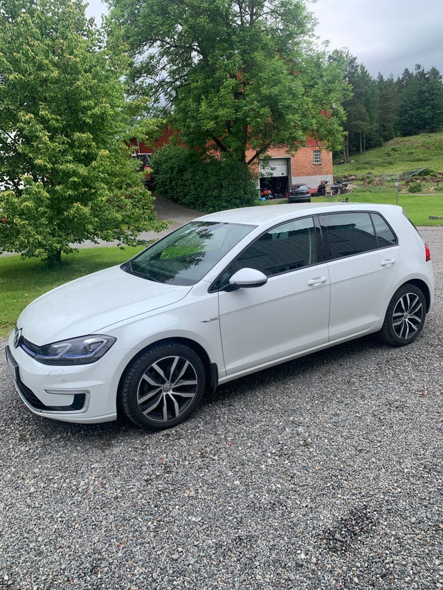 WVWZZZAUZK8904434 2019 VOLKSWAGEN GOLF-1