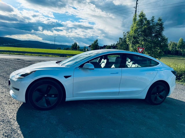 2019 TESLA MODEL 3 - 8