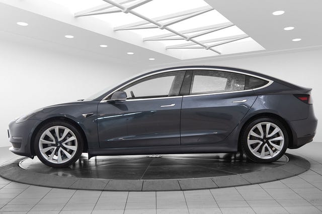 5YJ3E7EBXKF240985 2019 TESLA MODEL 3-2