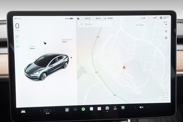 2019 TESLA MODEL 3 - 12