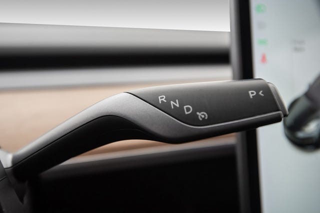 2019 TESLA MODEL 3 - 11