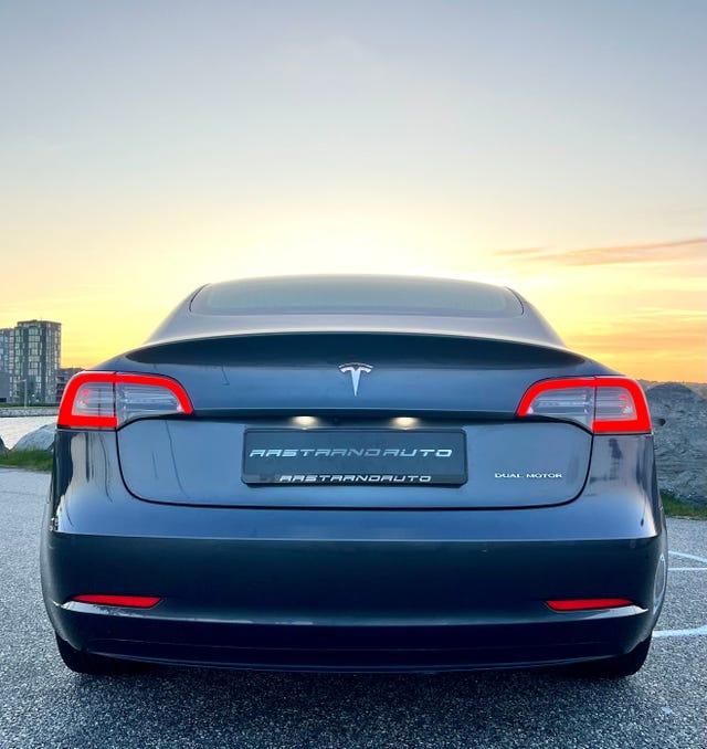 2019 TESLA MODEL 3 - 10