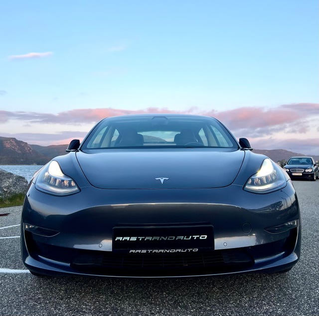 5YJ3E7EB6KF339061 2019 TESLA MODEL 3-1