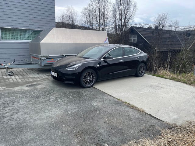 5YJ3E7EB0KF343199 2019 TESLA MODEL 3-0
