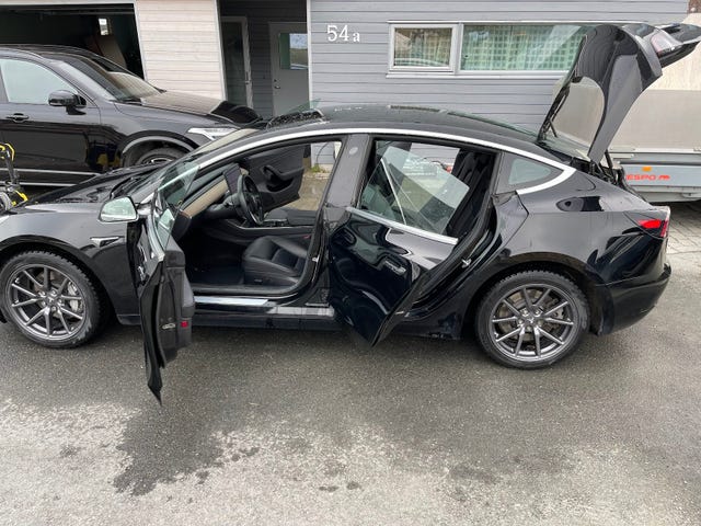 2019 TESLA MODEL 3 - 8