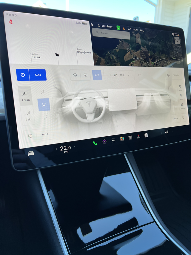 2019 TESLA MODEL 3 - 28