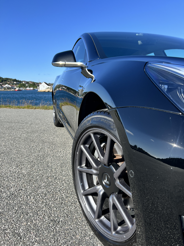 5YJ3E7EA2KF372842 2019 TESLA MODEL 3-1
