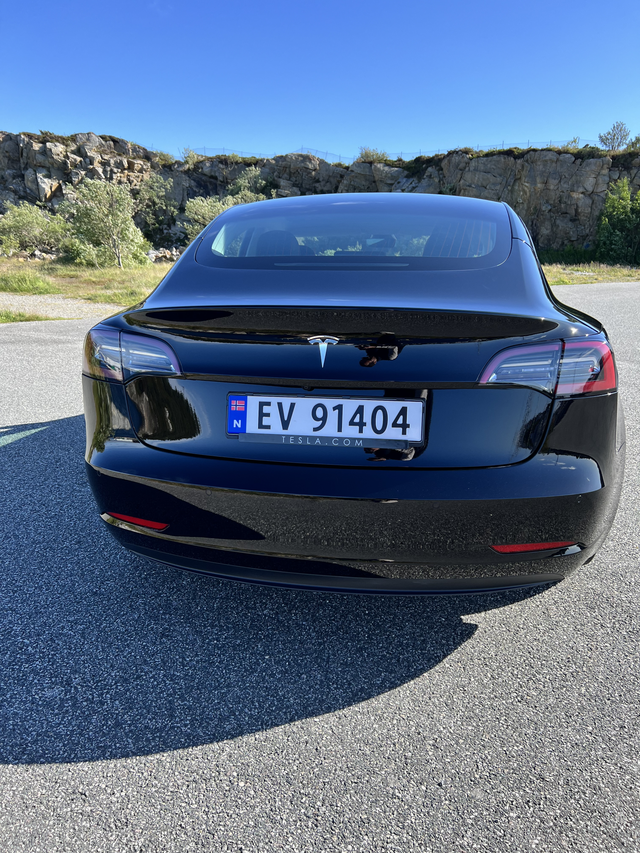 5YJ3E7EA2KF372842 2019 TESLA MODEL 3-4