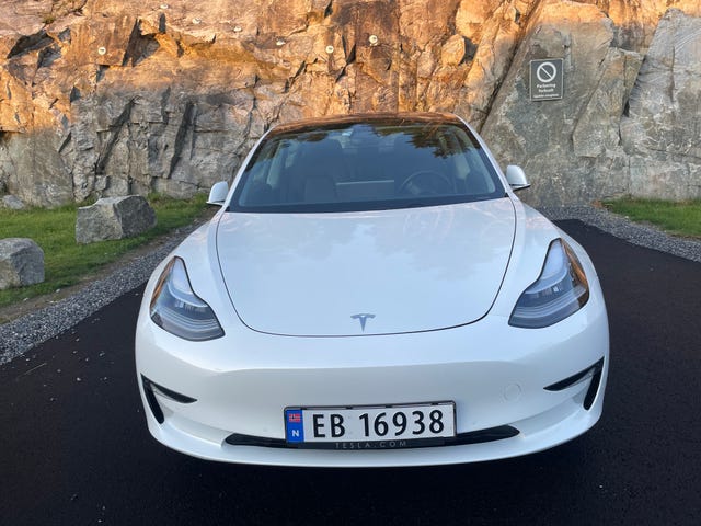 5YJ3E7EB9KF489939 2019 TESLA MODEL 3-2