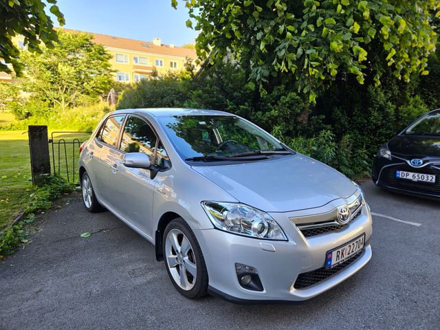 SB1KS56E40E002893 2011 TOYOTA AURIS-1