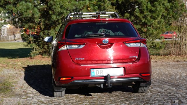 2017 TOYOTA AURIS - 8