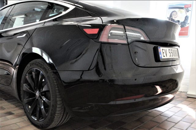 2019 TESLA MODEL 3 - 8