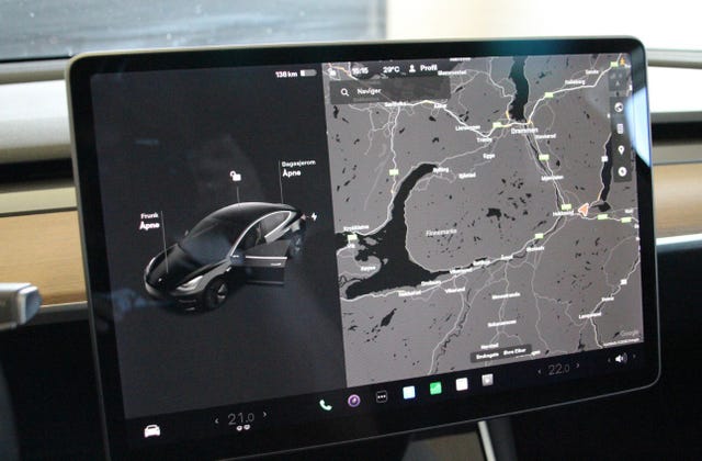 2019 TESLA MODEL 3 - 18