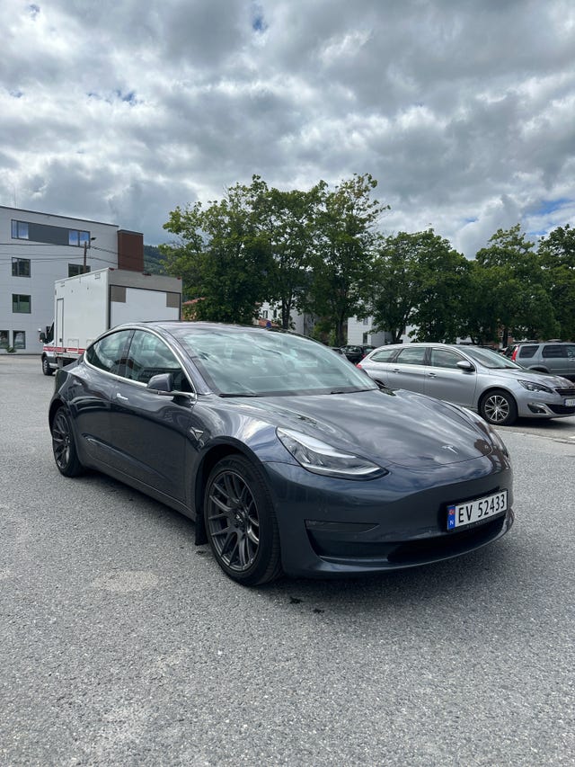 5YJ3E7EB7KF218734 2019 TESLA MODEL 3-0