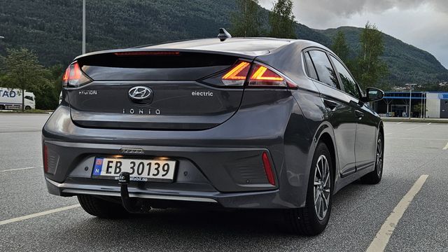 2020 HYUNDAI IONIQ - 8