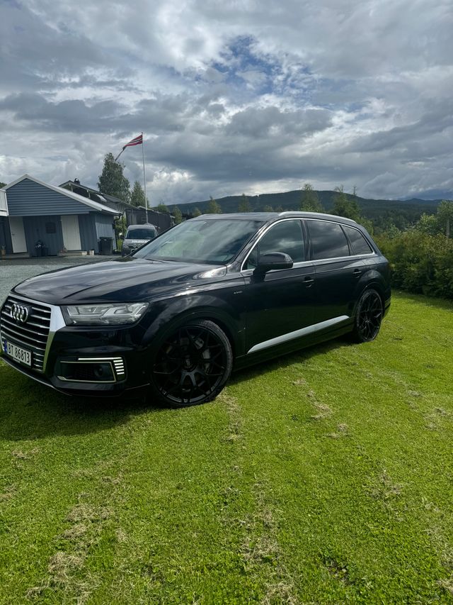 2018 AUDI Q7 - 1