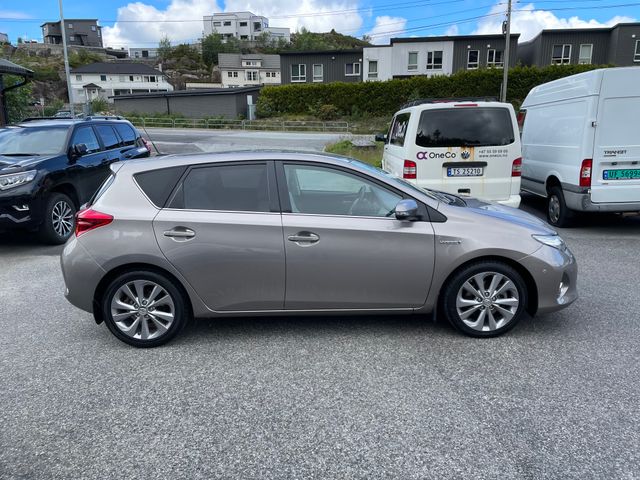 SB1MS3JE50E122075 2015 TOYOTA AURIS-3