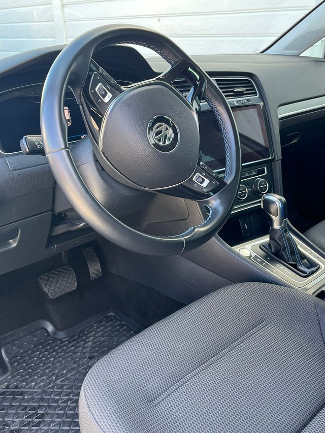 WVWZZZAUZK8906638 2019 VOLKSWAGEN GOLF-4