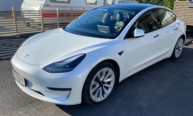 5YJ3E7EB5MF897180 2021 TESLA MODEL 3-1
