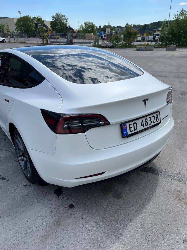 LRW3E7EK3MC384777 2021 TESLA MODEL 3-4