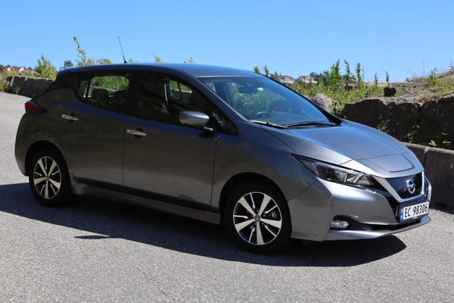 2021 NISSAN LEAF - 14