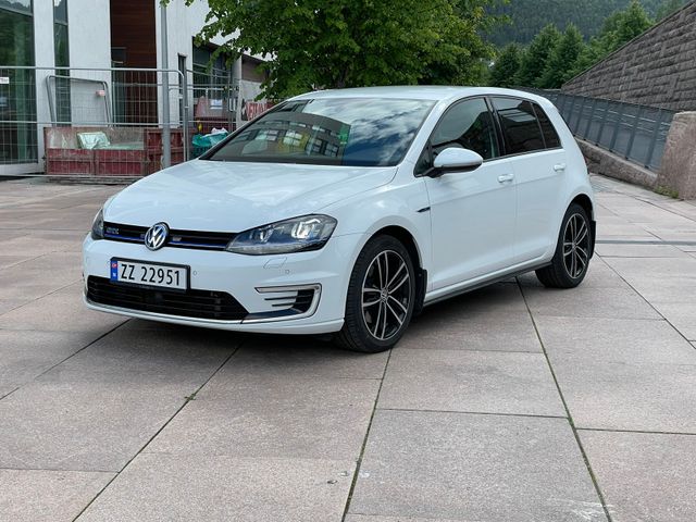 WVWZZZAUZGW816679 2016 VOLKSWAGEN GOLF-0