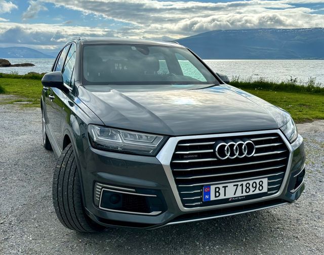 WAUZZZ4M5JD026504 2018 AUDI Q7-1