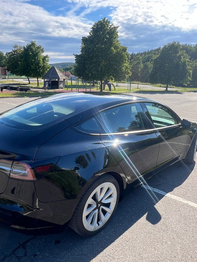5YJ3E7EA1MF889049 2021 TESLA MODEL 3-3