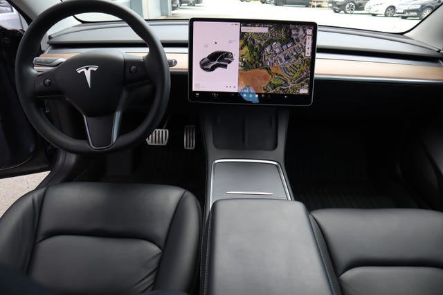 2021 TESLA MODEL 3 - 11