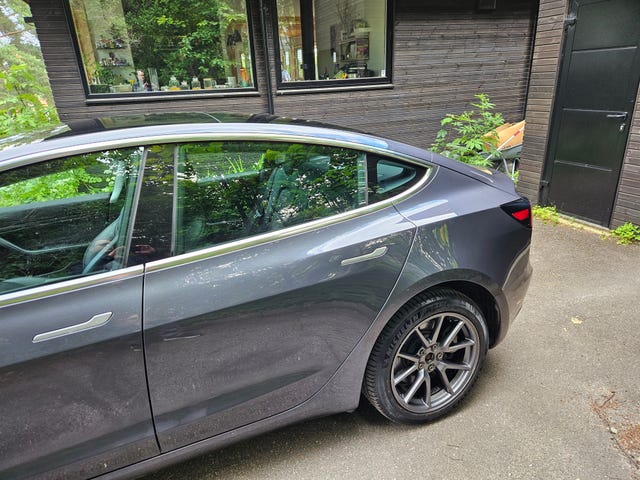 5YJ3E7EB1KF455803 2019 TESLA MODEL 3-5
