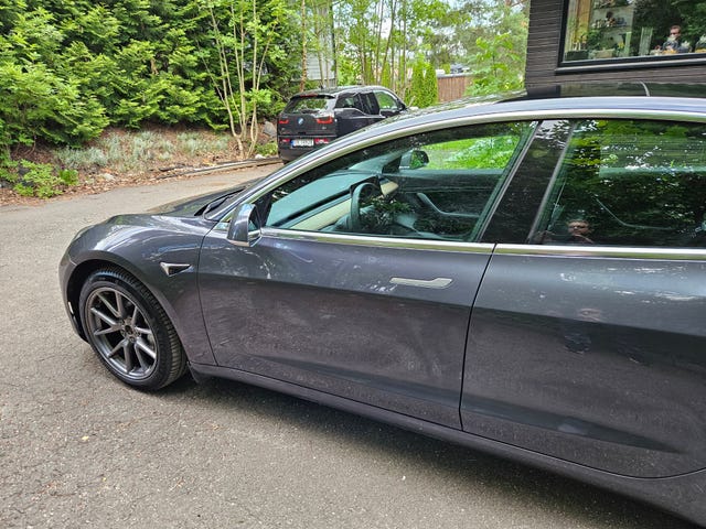 5YJ3E7EB1KF455803 2019 TESLA MODEL 3-4