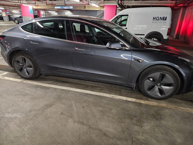 2019 TESLA MODEL 3 - 16