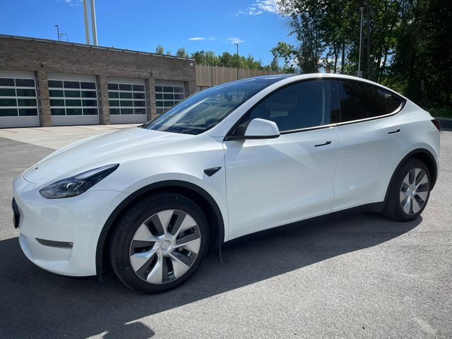 XP7YGCEK3PB131427 2023 TESLA MODEL Y-0