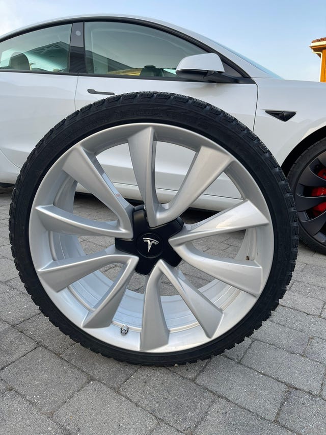 5YJ3E7EC6MF836641 2021 TESLA MODEL 3-5