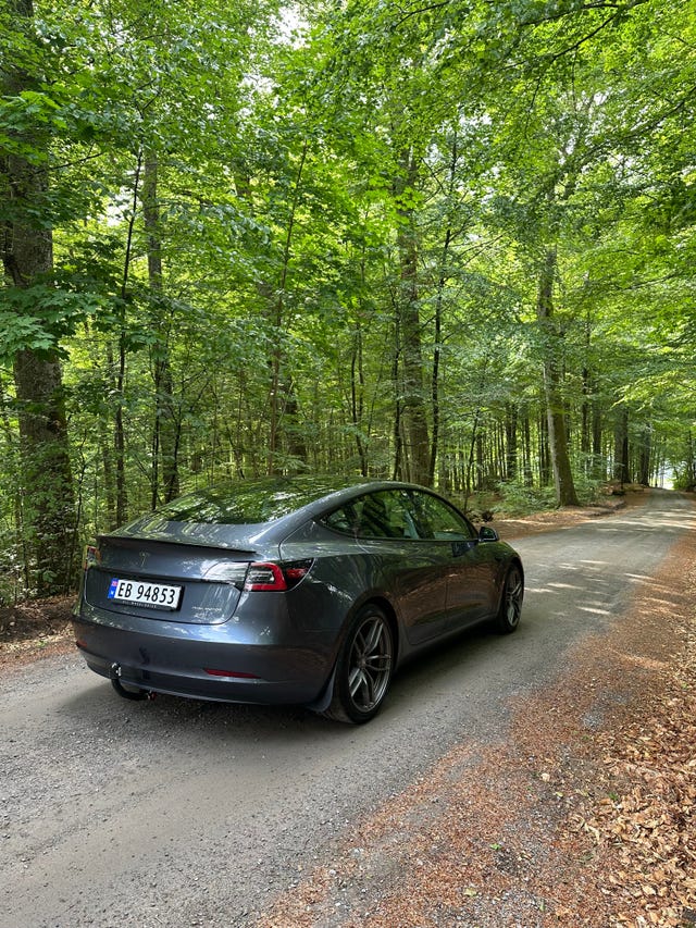 5YJ3E7EB3MF896724 2021 TESLA MODEL 3-2