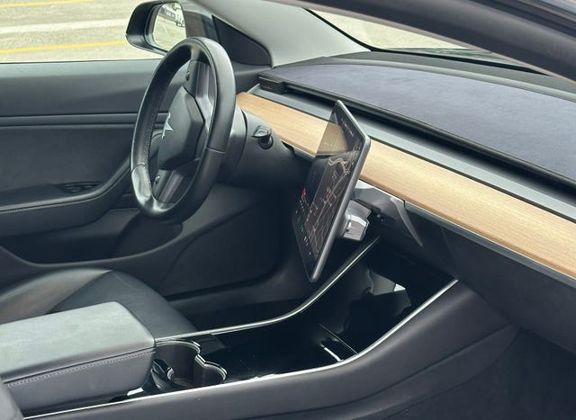 5YJ3E7EB3KF239693 2019 TESLA MODEL 3-4