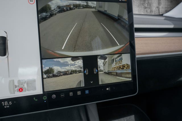 2021 TESLA MODEL 3 - 27