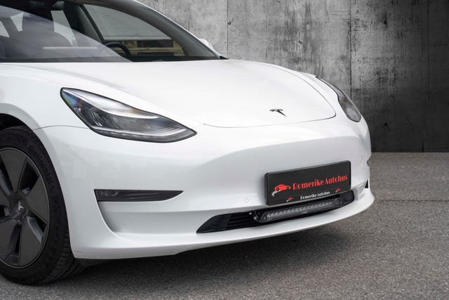 5YJ3E7EB3MF833512 2021 TESLA MODEL 3-1