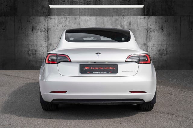2021 TESLA MODEL 3 - 8